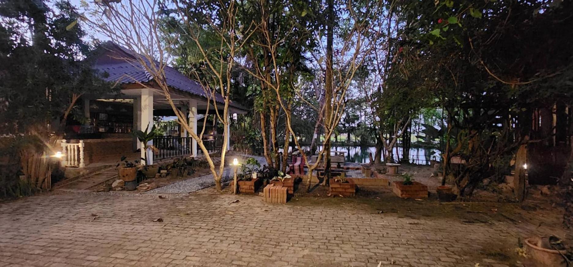 Tung Tong Homestay & Camping Mae Rim Exterior foto
