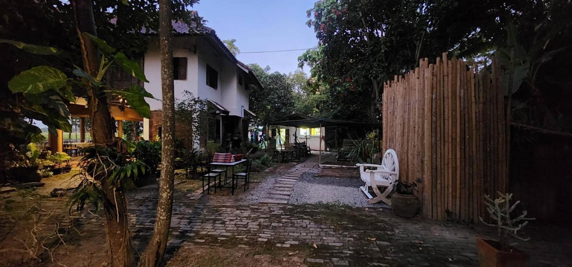 Tung Tong Homestay & Camping Mae Rim Exterior foto